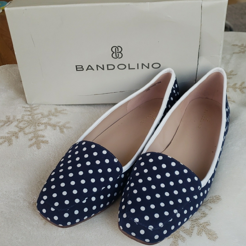 Bandolino Women's Navy Polka Dot Flats